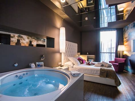 What Hotels Have The Best Jacuzzis In Room at Caitlin Zink blog