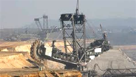 Twilight of South African gold mining fuels job crisis - SABC News - Breaking news, special ...