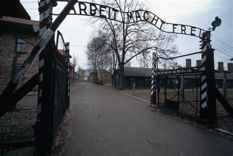 Holocaust Concentration Camps Pictures - The Holocaust - HISTORY.com