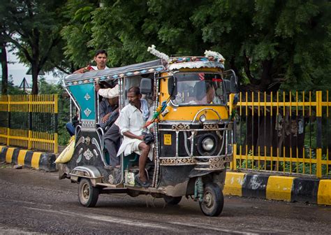 The Tuk Tuk – the Work Horse of India | Martin Belan