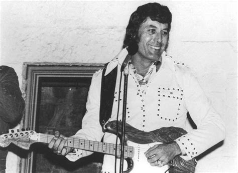 10 Best Carl Perkins Songs of All Time - Singersroom.com