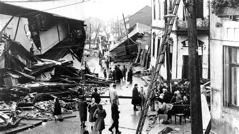 Images of the deadliest earthquakes in history | abc7chicago.com