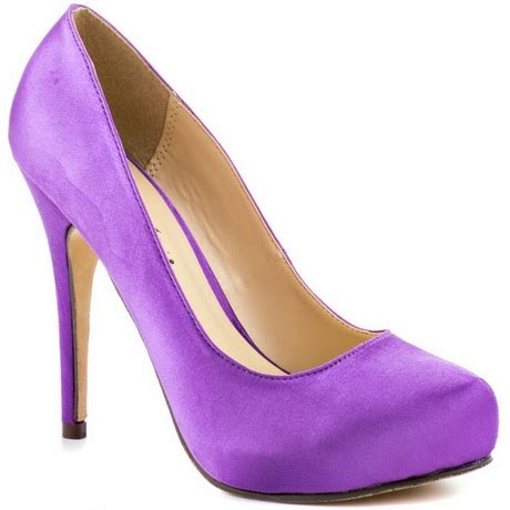 Purple pumps