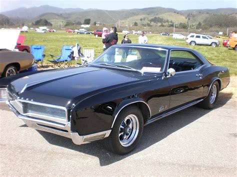 1966 Buick Riviera Base | Hagerty Valuation Tools