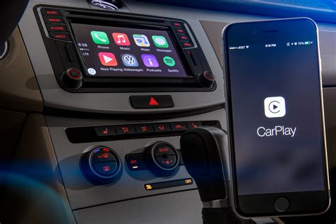 Volkswagen's first CarPlay-enabled vehicles heading to dealers