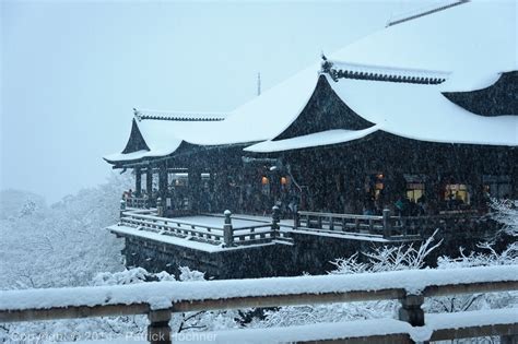 Kiyomizu Dera in Autumn - My Kyoto Machiya