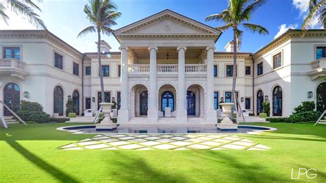 Palm Beach, Florida Waterfront Mansion [2880 × 1622] Video Tour in ...