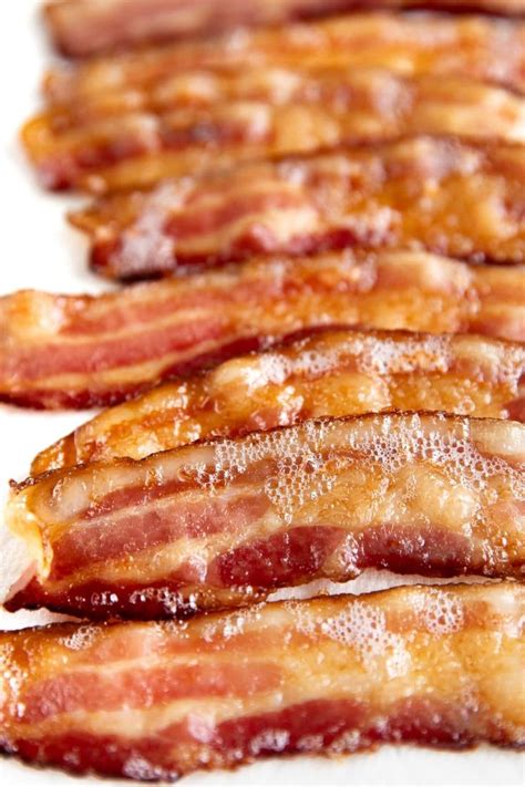 How to Cook Bacon in the Oven - Easy Oven Baked Bacon | Recipe | Bacon in the oven, Baked bacon ...