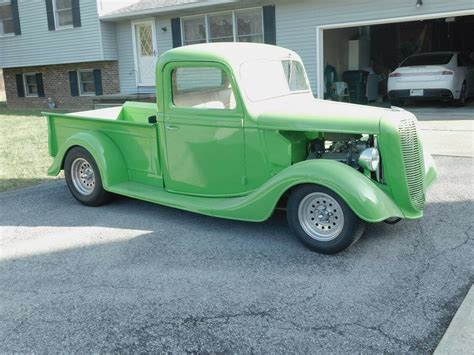 no issues 1937 Ford Pickup custom @ Custom trucks for sale