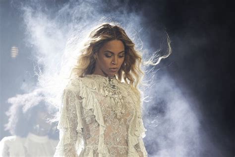 5 Ways To Succeed Like Beyoncé In Business | YFS Magazine | Beyonce, Beyonce queen, Beyonce knowles