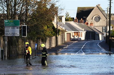 Residents evacuated from homes in Lancashire overnight | Daily Mail Online