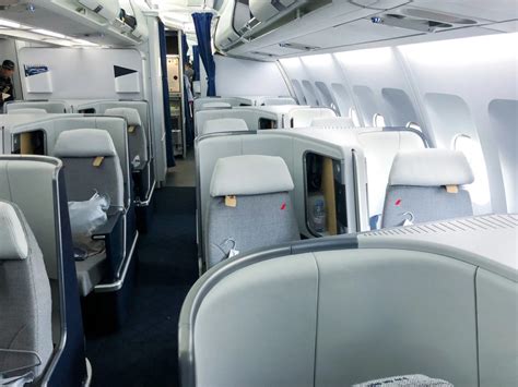 Review: Air France's New Business-Class Seat on the A330 CDG-IAH - The ...