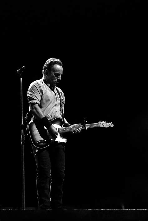 BLACK & WHITE BRUCE: Springsteen in Cardiff, via Alan Downie: | Bruce ...