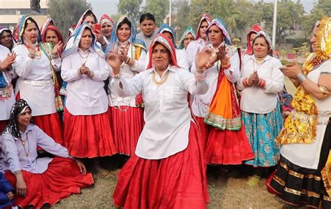 Exploring the Folk Dance Forms of North India