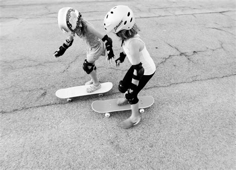 Learning how to skateboard - Past Hue