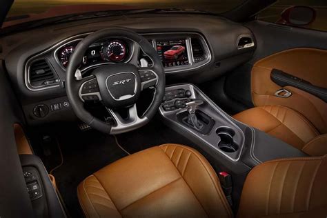 2015 Dodge Challenger SRT Hellcat – interior | TheDetroitBureau.com