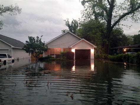 Powerful Floods Tear Through Florida Photos | Image #17 - ABC News