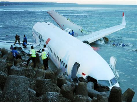 Alaska Airlines midair window blowout, Boeing 737 Max 9 plane, Boeing ...