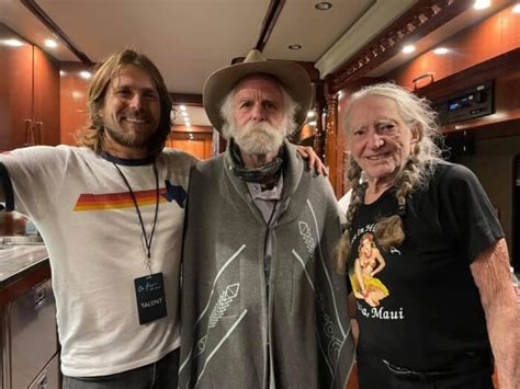 Bob Weir Joins Lukas Nelson In California