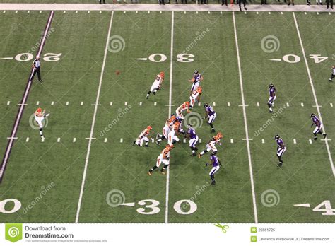 NFL Football Punter Punting Editorial Image - Image of blitz, baltimore: 26661725