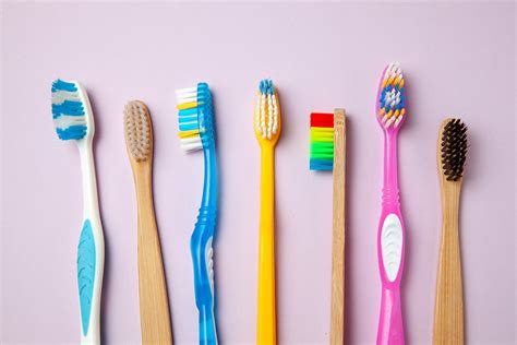 Research: 26 Different Manual Toothbrushes Tested for Efficacy - Today ...