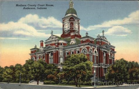 an old postcard shows the courthouse building