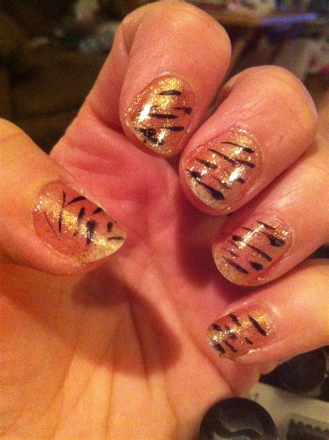 easy tiger stripes | Tiger stripes, Easy tiger, My style