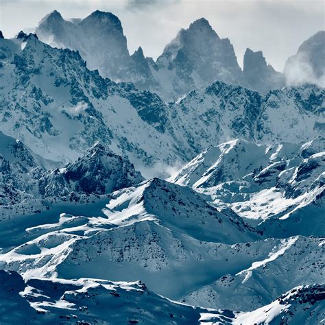 Fresh snow on the French Alps, Parc national de la Vanoise [4000 x 4000 ...