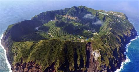 Amazing and Beautiful Places: Aogashima Volcano, Japan