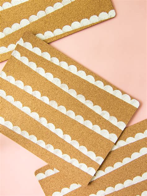 DIY Scalloped Ikea Cork Placemats - Sarah Hearts