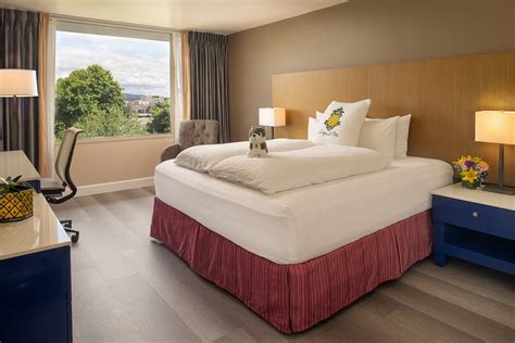 HOTEL ROSE - A STAYPINEAPPLE HOTEL $120 ($̶1̶5̶7̶) - Updated 2022 Prices & Reviews - Portland ...