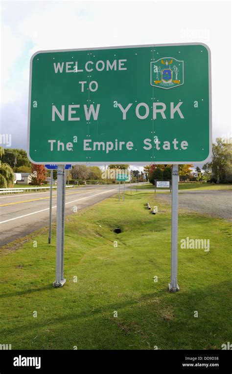 New york state highway sign hi-res stock photography and images - Alamy