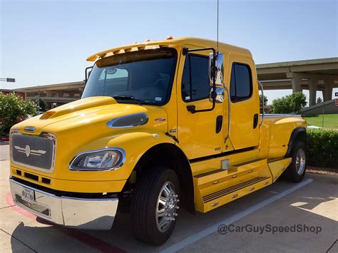 Freightliner SportChassis P2-XL