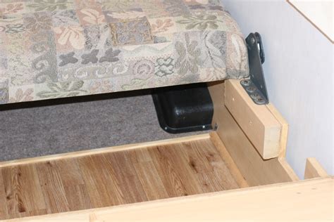 A TAB Trailer Story: Interior Finishing Touches and Bunk