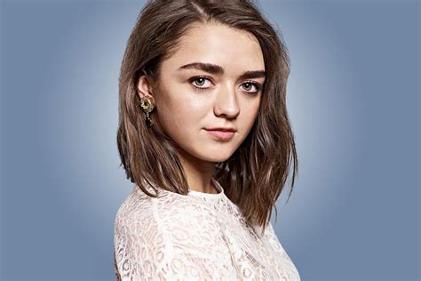 Maisie Williams Measurements Bra Size Height Weight And More - Vrogue