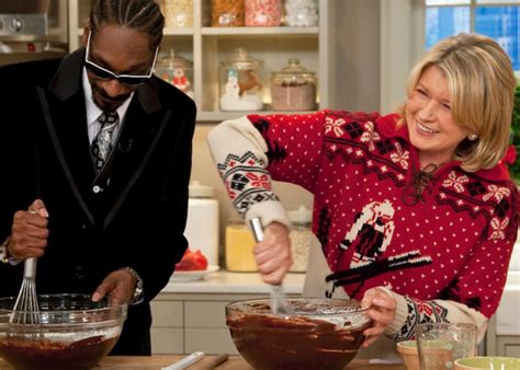 Martha Stewart Snoop Dogg : Snoop Dogg Martha Stewart S 420 Friendly Dinner Party Is The Perfect ...