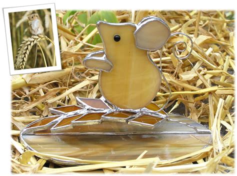 Stained glass field mouse. £18 plus postage | Stained glass, Stained glass projects, Field mouse