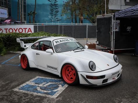 Hoonigan Rauh-Welt Begriff Porsche 911 Turbo : r/carporn