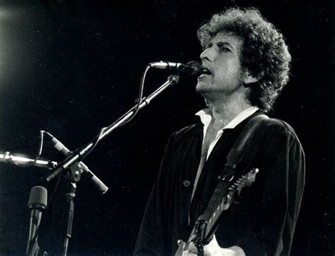 Bob Dylan Lyrics: Poetry or Not? - Spinditty