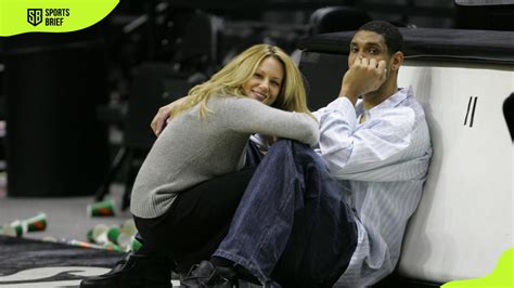 Who is Tim Duncan's wife and is he still married to Amy Duncan?