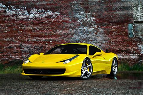 Gold Ferrari Wallpapers - Wallpaper Cave