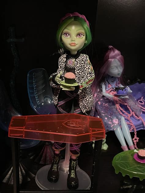 first ever custom! : r/MonsterHigh