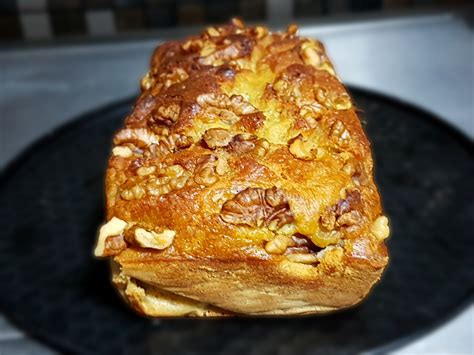 Banana Walnut Loaf - The Dusty Kitchen