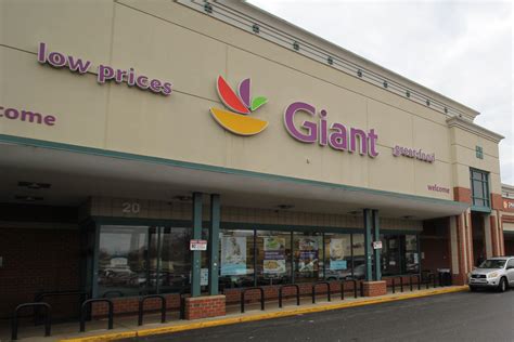 Giant Food, 20 Audrey Ln, # Eastover, Oxon Hill, MD - MapQuest