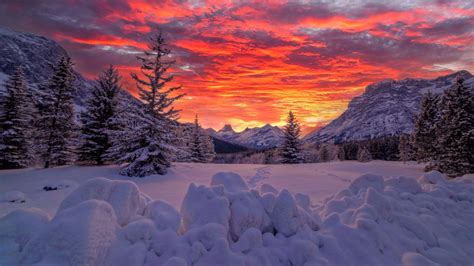 1366x768 Resolution Canadian Rockies Dramatic Sunset 1366x768 ...