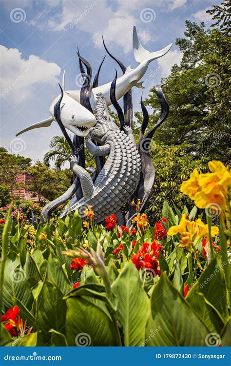 Surabaya Monument, Famous Landmark of Surabaya City, Indonesia ...