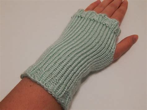 Jovial Knits: Loom Knit Fingerless Gloves: Shizknit Fingerless Mitts