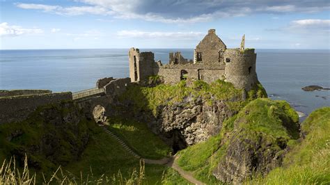 Dunluce Castle : Travel Guide & Map : Nordic Visitor