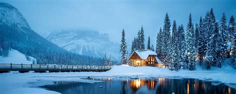 Best Places To Visit In Canada Over The Winter and Holidays - Discover ...