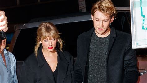 There's a Rumor That Joe Alwyn Cheated on Taylor Swift With His Co-Star ...